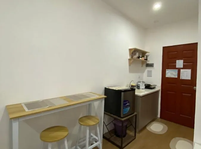 Hostel The Neighborly Nest Pajak